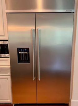 Stainless Steel Kitchen-aid Refrigerator w/icemaker