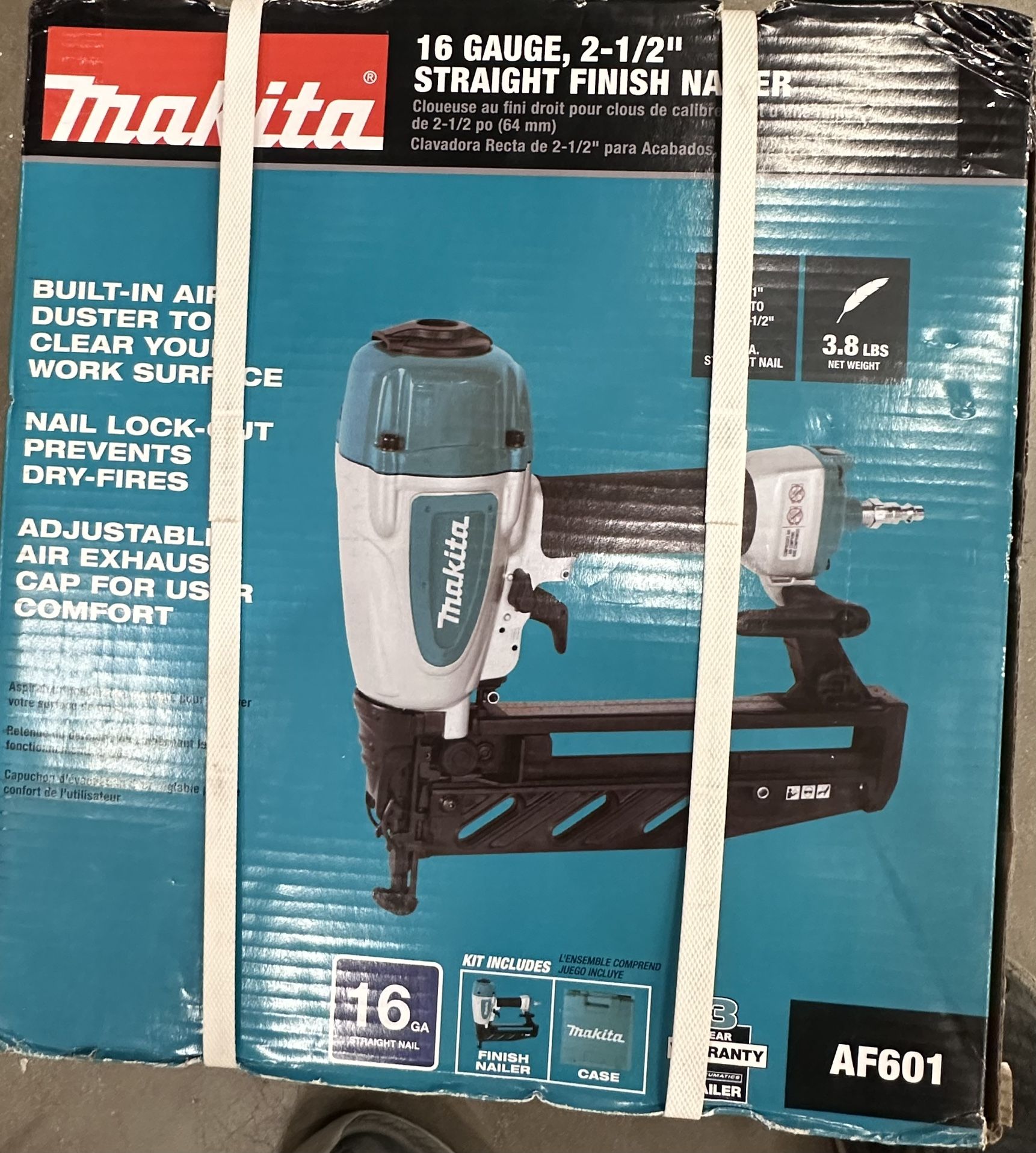 Makita 16 Gauge 2 1/2in Straight Finish Nailer (Retail $199)