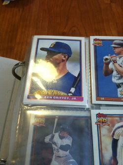 500+ baseball cards from the 80s