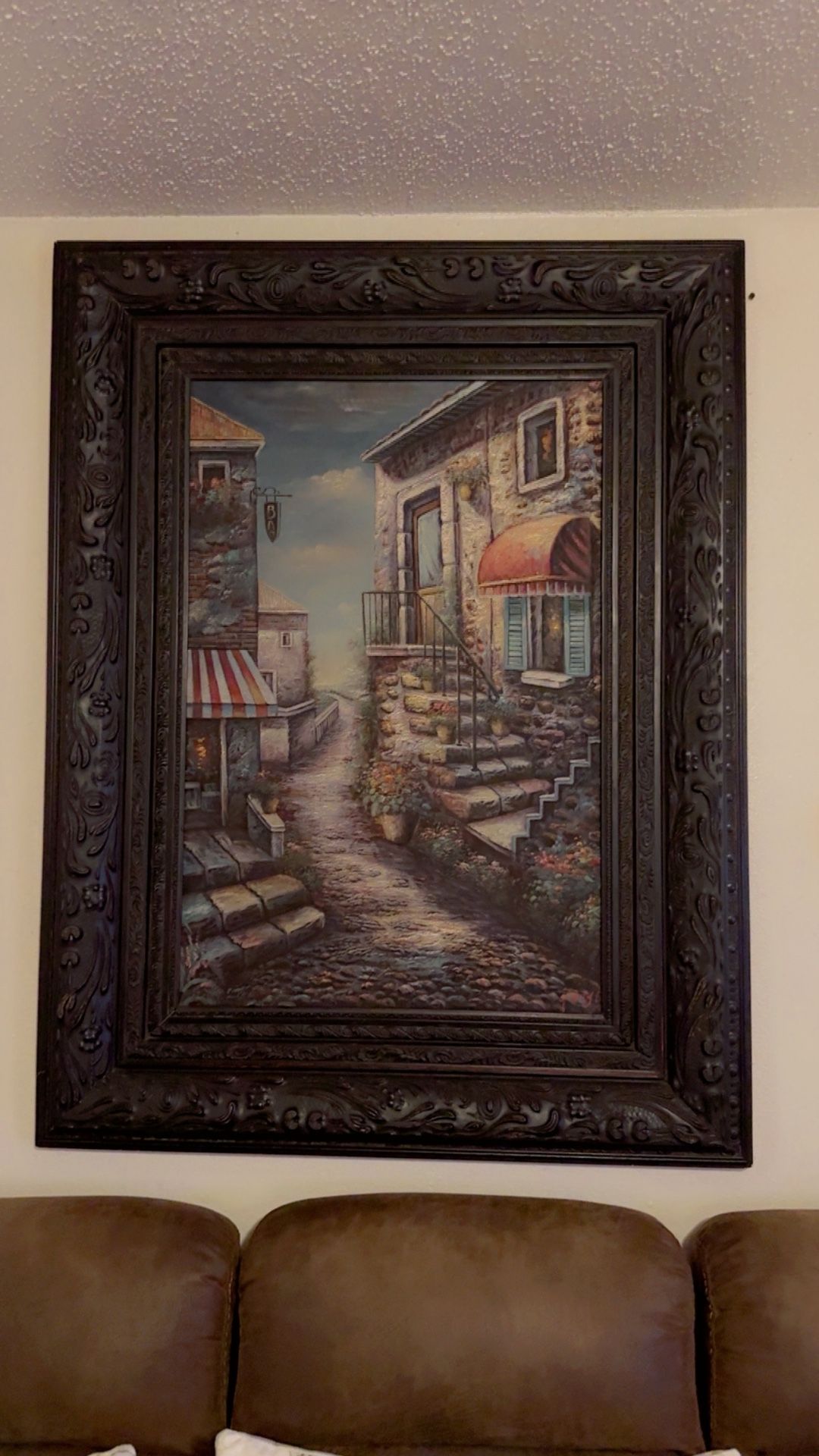 Complete Living Room Furniture Set with Wall Art – Like New” 	•	“Full Furniture Set + Two Large Wall Paintings – Excellent Condition” 	•	“2 Sofas, Din