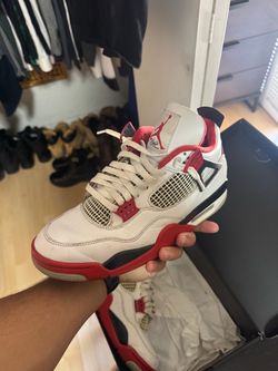 Jordan 4s Fire reds