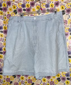 Light blue & white Gloria Vanderbilt Shorts