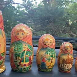 Old Russian Dolls Super Detailed Very Pretty 