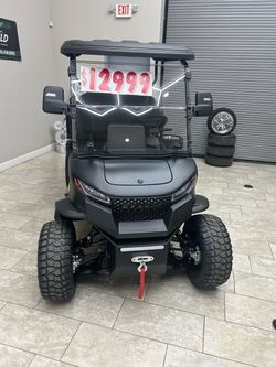 Beavrr LOGR 2P 2 passenger lithium battery golf cart