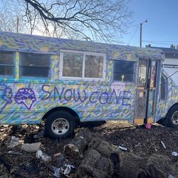 2005 Mini School Bus – Runs Perfect – Ready to Go