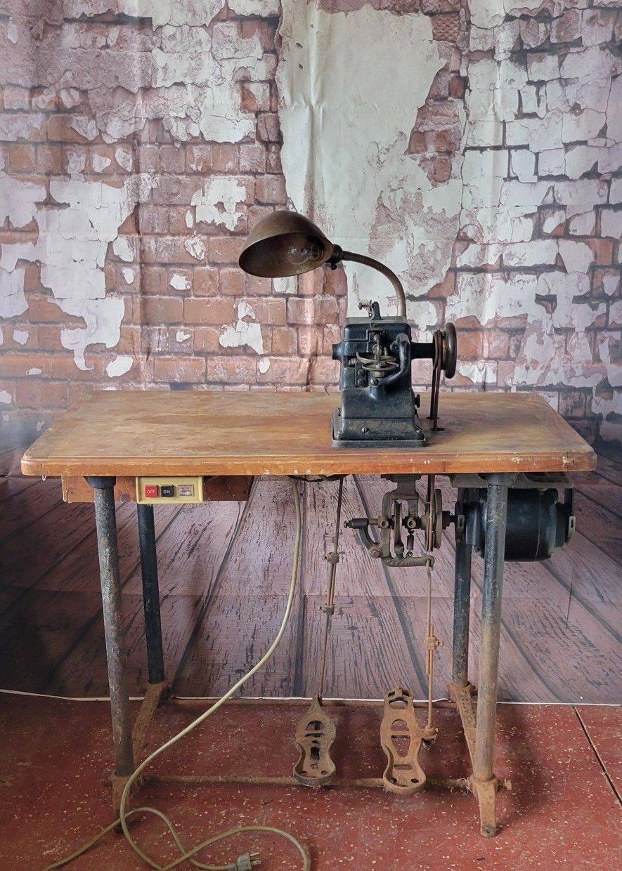 Working Vintage Bonis 3764 Industrial Fur Leather Sewing Machine Machinery