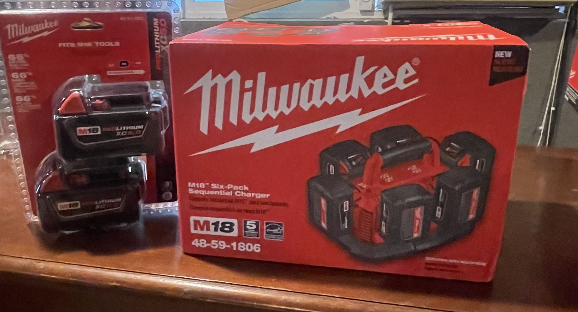 Milwaukee 6 Battery Charger And 2 Pack 5.0 Battery’s New In Box 📦 
