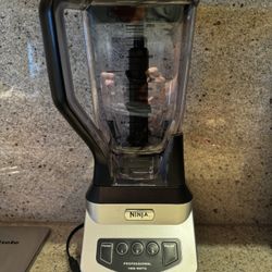 Ninja Professional Blender NJ600