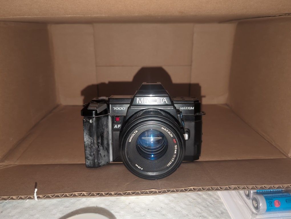 Minolota Maximum Film Camera