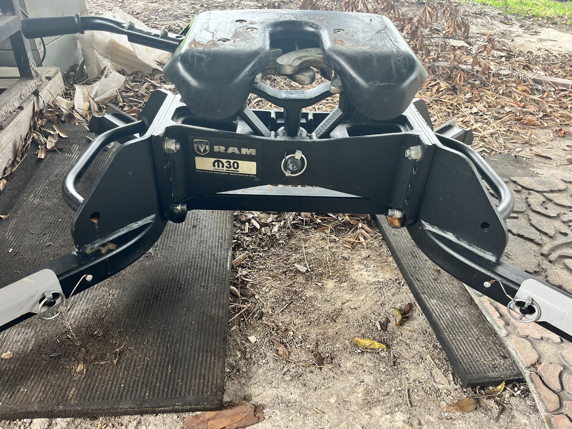 Ram M30 Fifth Wheel Hitch