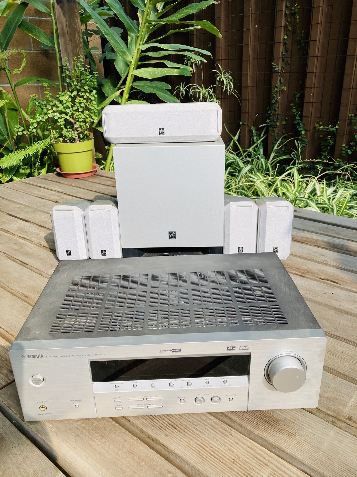 Yamaha HTR- 5730 receiver/speakers& subwoofer