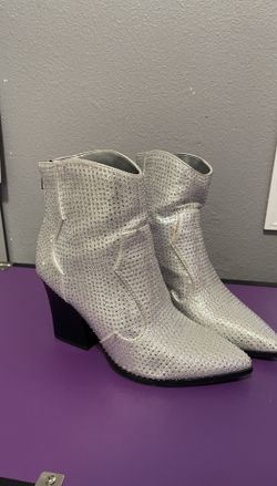 Size 8.5 glittery boots