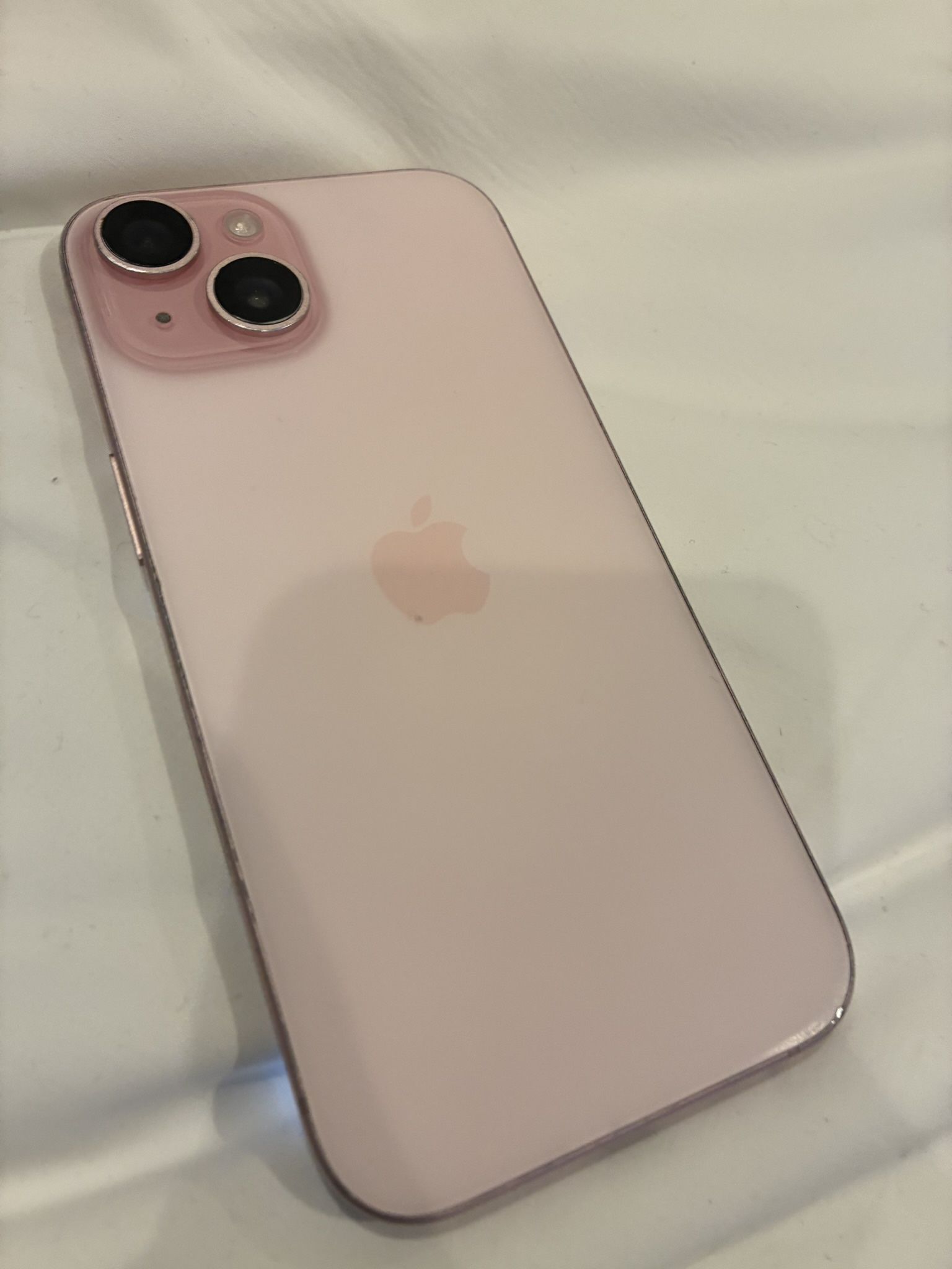 Apple iPhone 15