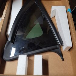 OEM Tesla Model "Y" Right Quarter Glass
