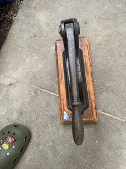 Add Brad push lever backwards to close bear
