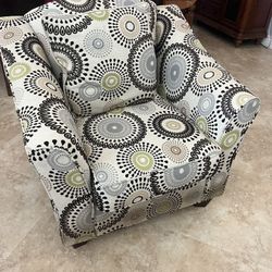 Living Room Couch And 2 Accent Chairs 