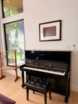 Upright piano Kawai