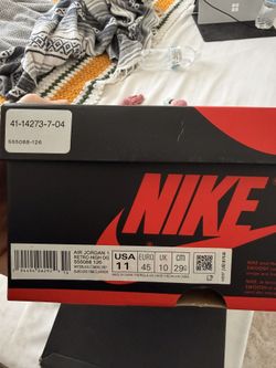 🔥 Jordan 1 Retro High OG + Jordan 11 Retro Low (Size 11) 🔥