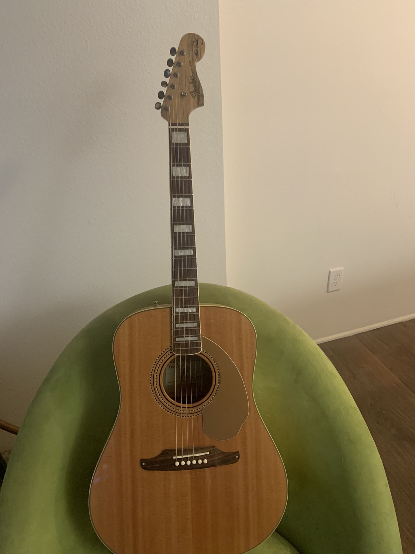 Fender Kingman “Elvis Presley” Acoustic Guitar