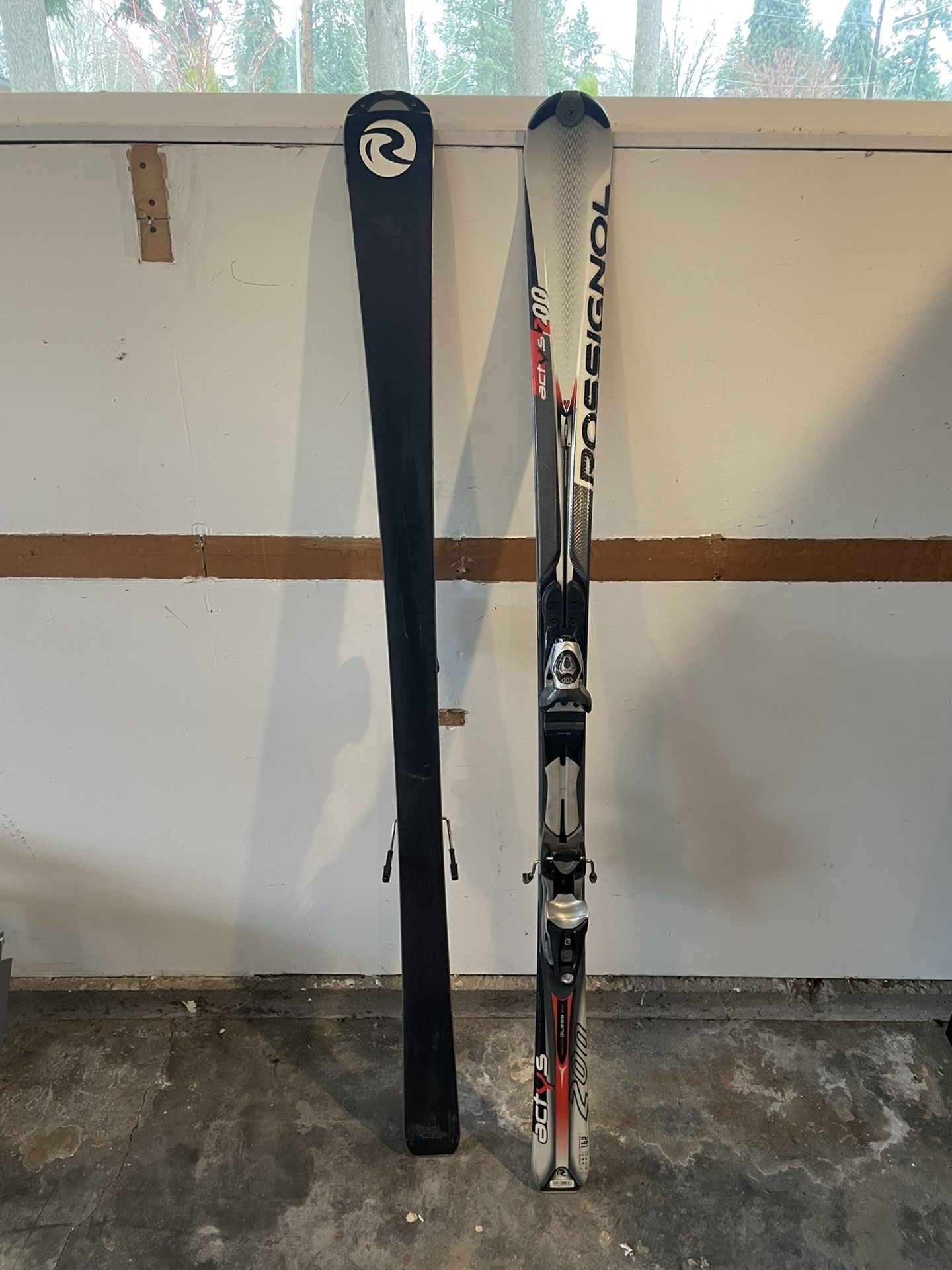 ロシニョール ROSSIGNOL カービング actys 200 170cm ロシニョール ROSSIGNOL カービング actys 200 170cm