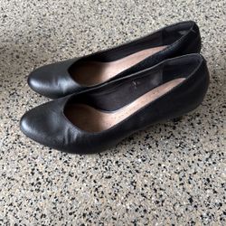 Clarks Low Heel Black Pump