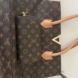 Louis Vuitton Purse