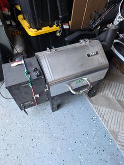 Trek Travel Smoker
