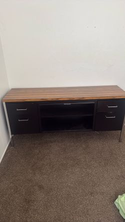 free desk
