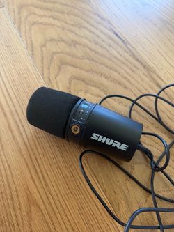 Shure MV7 Microphone