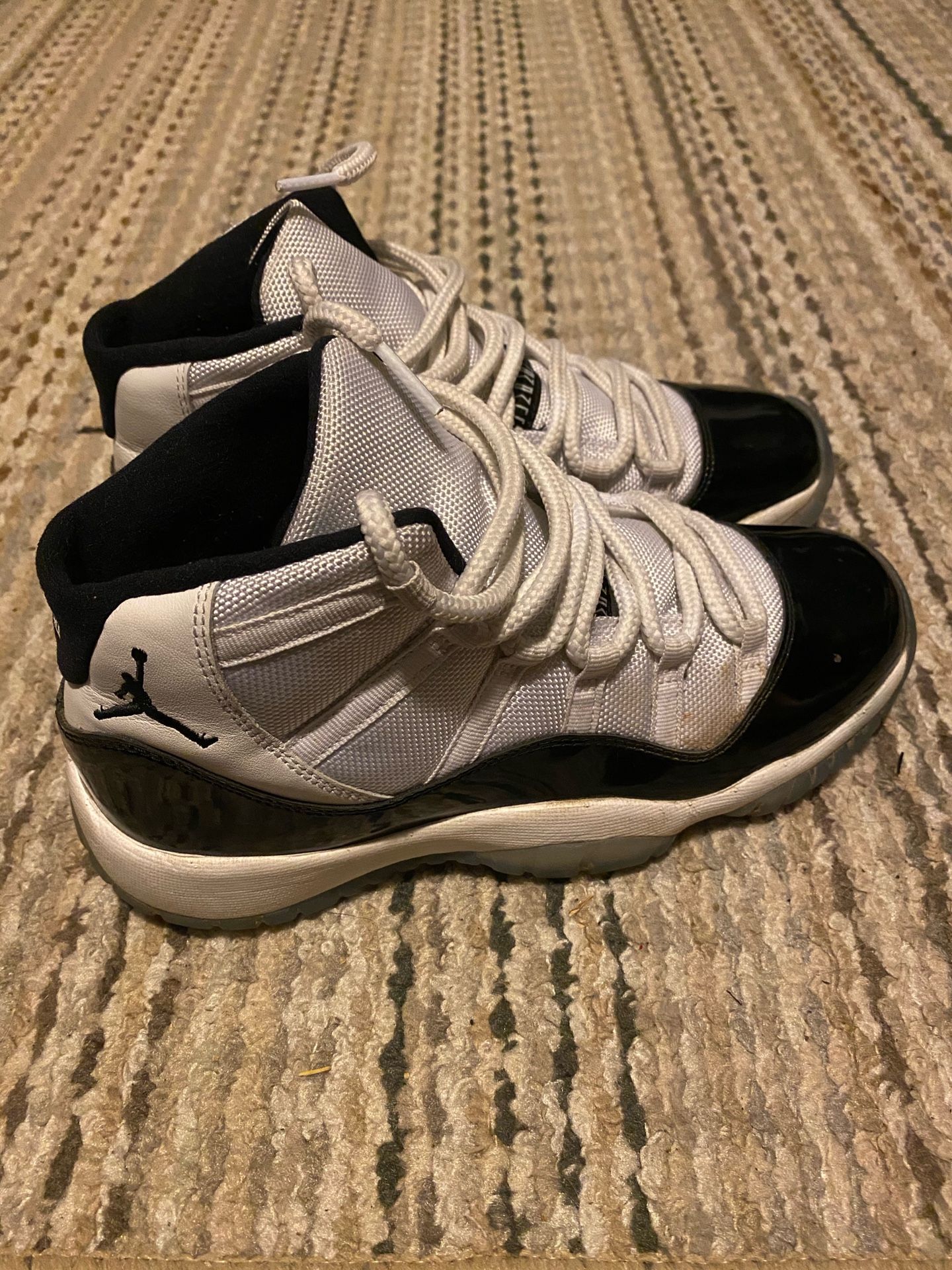 Jordan 11 concord size