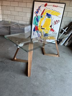 Modern Glass Extension Dining Table ( Can Deliver For $10 )