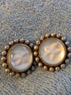 Vintage Sterling clip-on earrings Lalique?