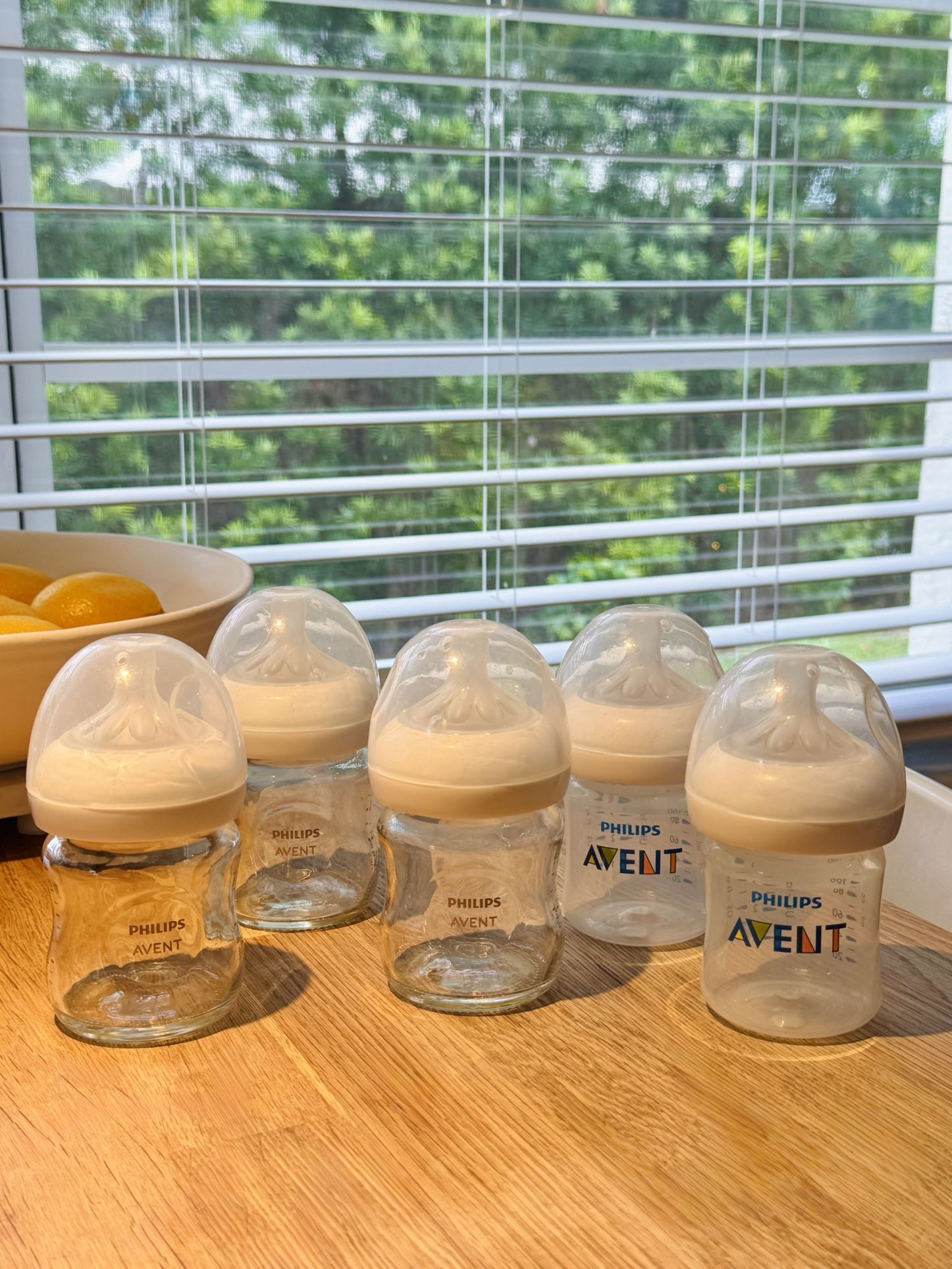 AVENT Glass And Plastic Bottles