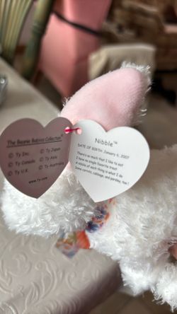 Beanie Baby “Nibble”
