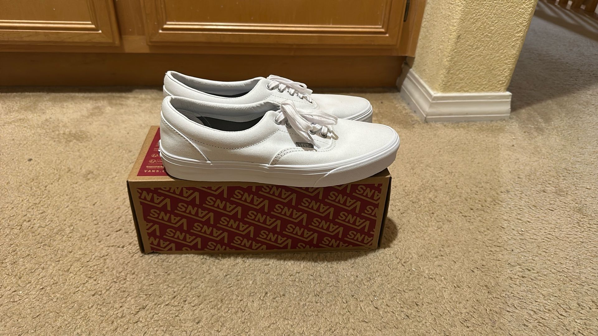 Vans Era, Men’s Size: 9
