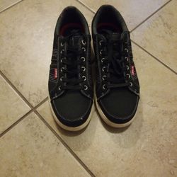 Levi's Comfort sneaker size 11