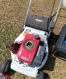 Honda HRA214 Pull Start Mower