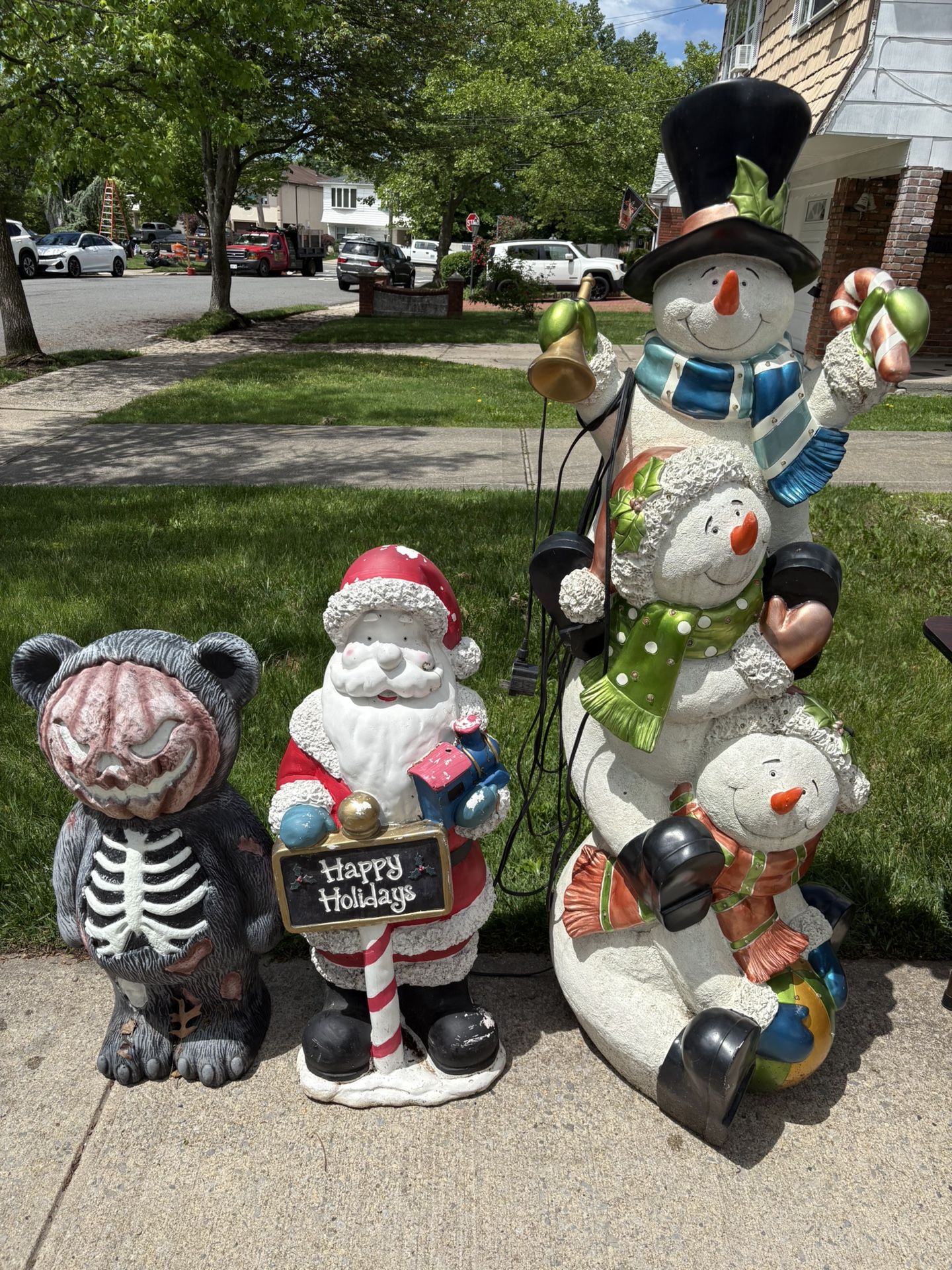 3 Holiday Lawn Decor