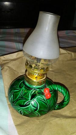 Rare lefton holly berry green pattern mini oil lamp