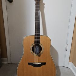 Takamine GS330S Solid Top Acoustic Guitar
With case like new