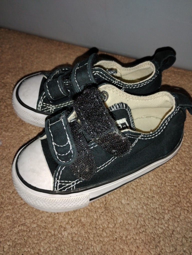 5c Converse Chuck Taylors