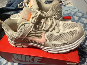 Vomero sneakers