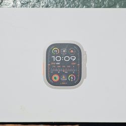 Apple Watch Ultra 2 49mm Titanium Blue Alpine Loop M