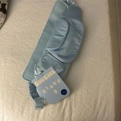 New. Nursing Sling Bag. Swehl Cloud 9.
