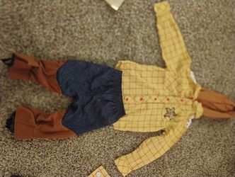 Toy Story Woddy Costume Size  4T,/5T Asking $8