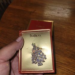 Vintage Aurora Borealis Brooch