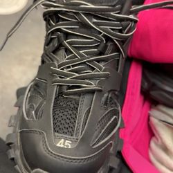 Balenciaga tracks (trades acepted)will do for a series s or ps5 lmk!