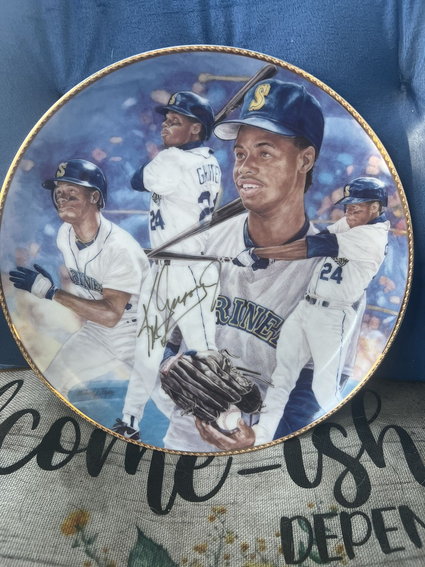 Ken Griffey Jr. Hand-signed Collectors Plate