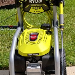 RYOBI 3300 PSI 2.5 GPM Cold Water Gas Pressure Washer with Honda GCV200 Engine