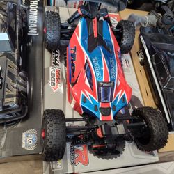 ARRMA Typhon RC Buggy brushed electric four-wheel drive brand new special deal